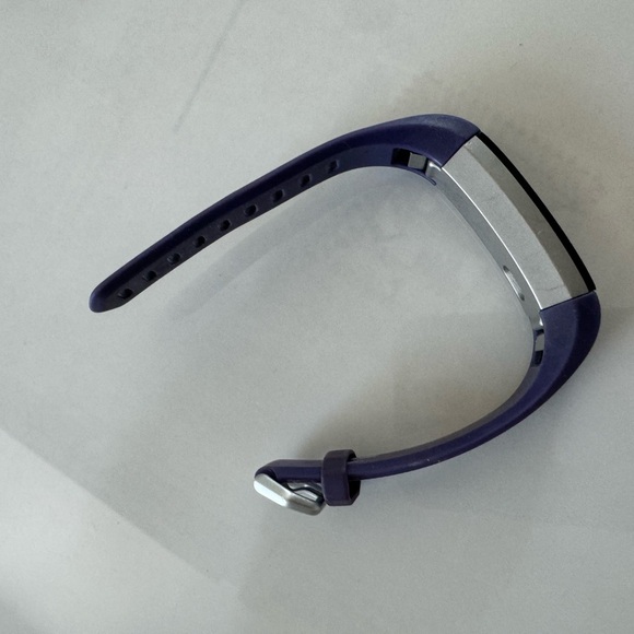 Fitbit Kids - Purple - Picture 2 of 10